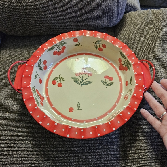 Temptations Cherries Jubilee Pie Plate and Plate Carrier - Picture 5 of 7